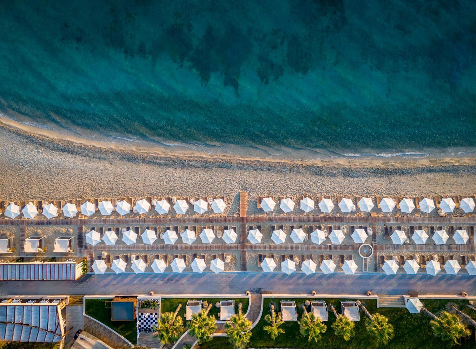 Miraggio Thermal Spa Resort Paliouri Exterior photo Aerial view of the beach