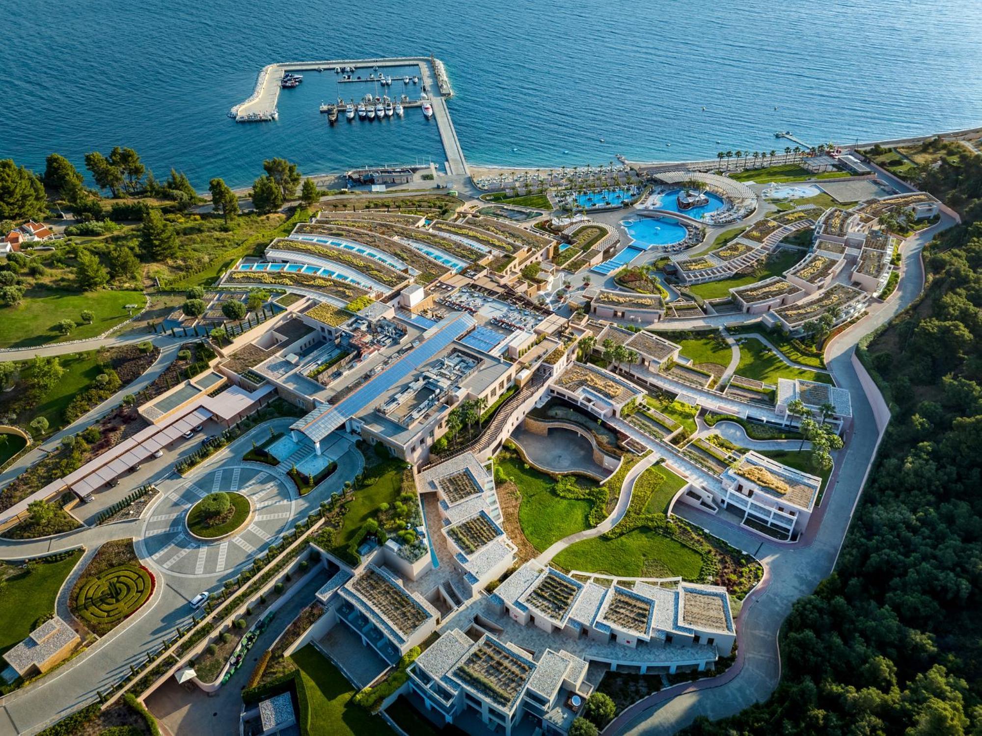 Miraggio Thermal Spa Resort Paliouri Exterior photo Aerial view of the resort